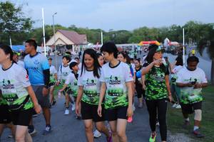 BIB: 
                            <button type="button" onclick="openModal(3631262)" class="btn btn-primary btn-sm float-right btn-popup" data-toggle="modal" data-target=".modal-high-quality">
                        <i class="fas fa-shopping-cart"></i> Add to Cart
                    </button>
                                            <button type="button" onclick="isThisMe(3631262, true)" class="btn btn-success btn-sm float-right btn-popup btn-isme hidden" data-toggle="tooltip" data-placement="bottom" title="นี่คือรูปของคุณใช่ไหม คลิกที่นี่เพื่อเอาเข้าอัลบั้ม">
                        <i class="fas fa-plus"></i> Add to album
                    </button>
                    <button type="button" onclick="isThisMe(3631262, false)" class="btn btn-warning btn-sm float-right btn-popup btn-isnotme hidden">
                        <i class="fas fa-ban"></i> Remove from album
                    </button>